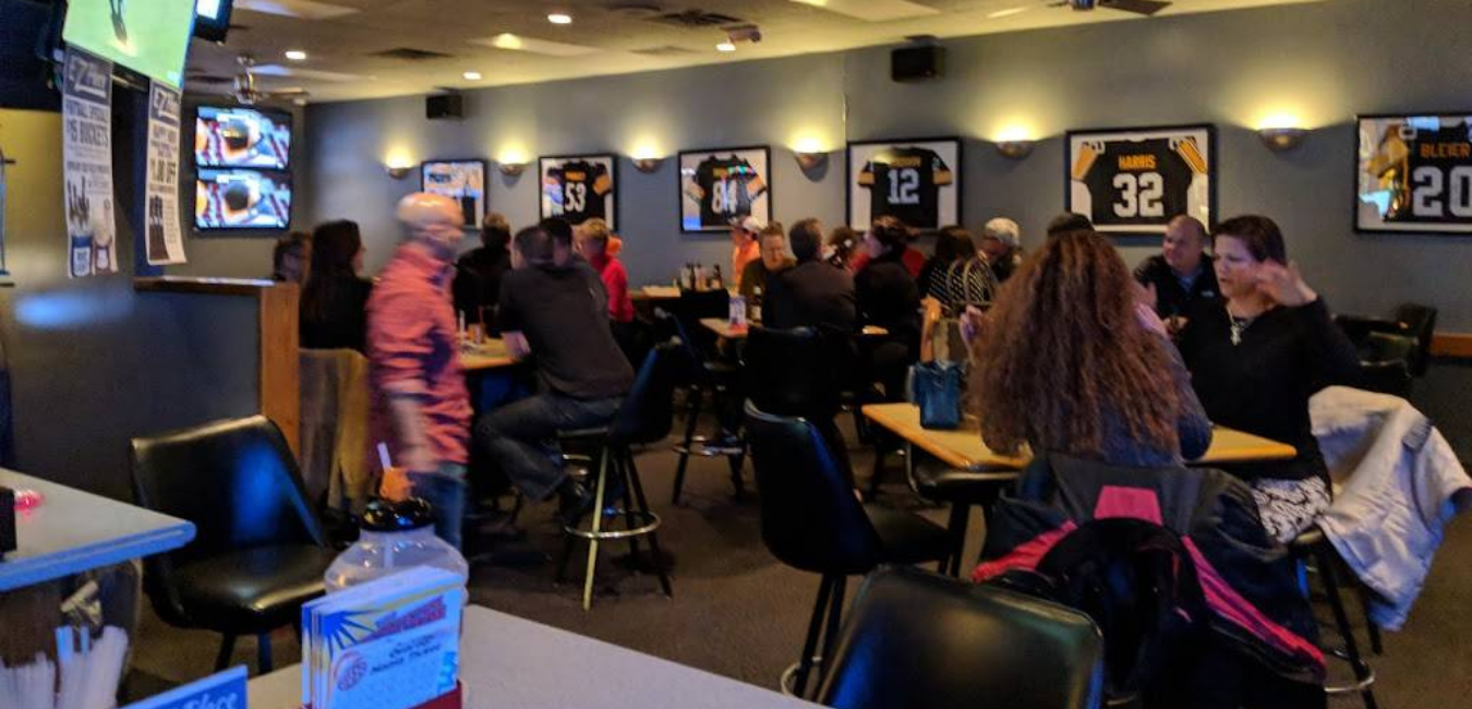 E'Z Place Omaha Bar & Grill Info Reviews Highlights